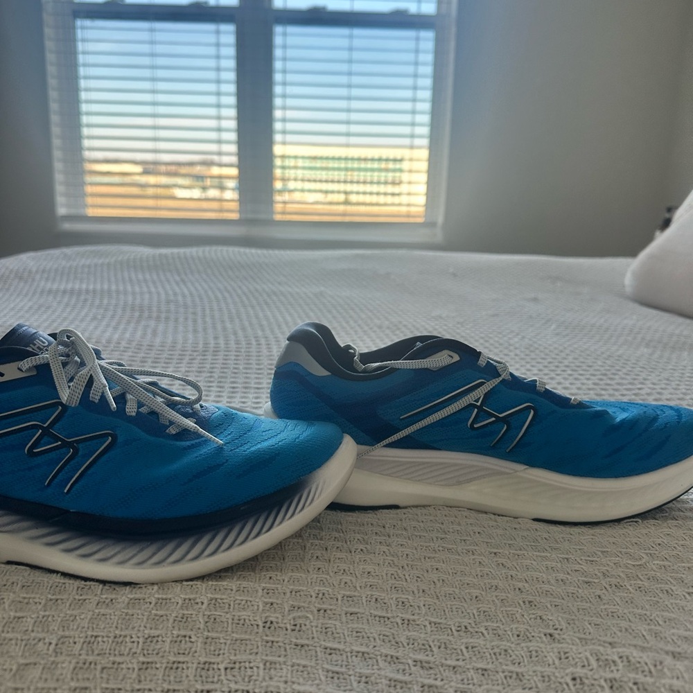 Men's Blue Athletic Shoes